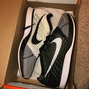 Nike Flyknit Racer